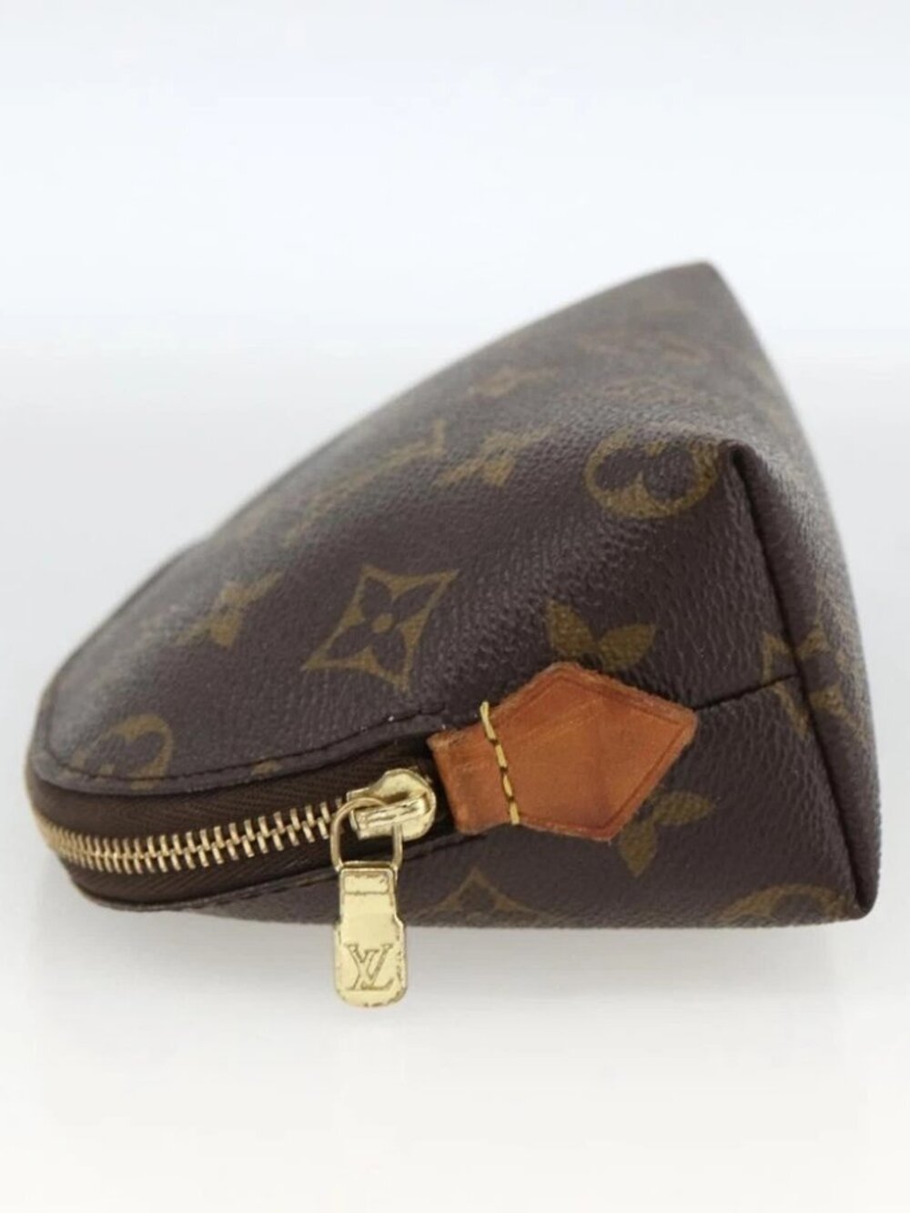 LOUIS VUITTON Monogram Pochette Cosmetic PM Pouch - Picture 5 of 15